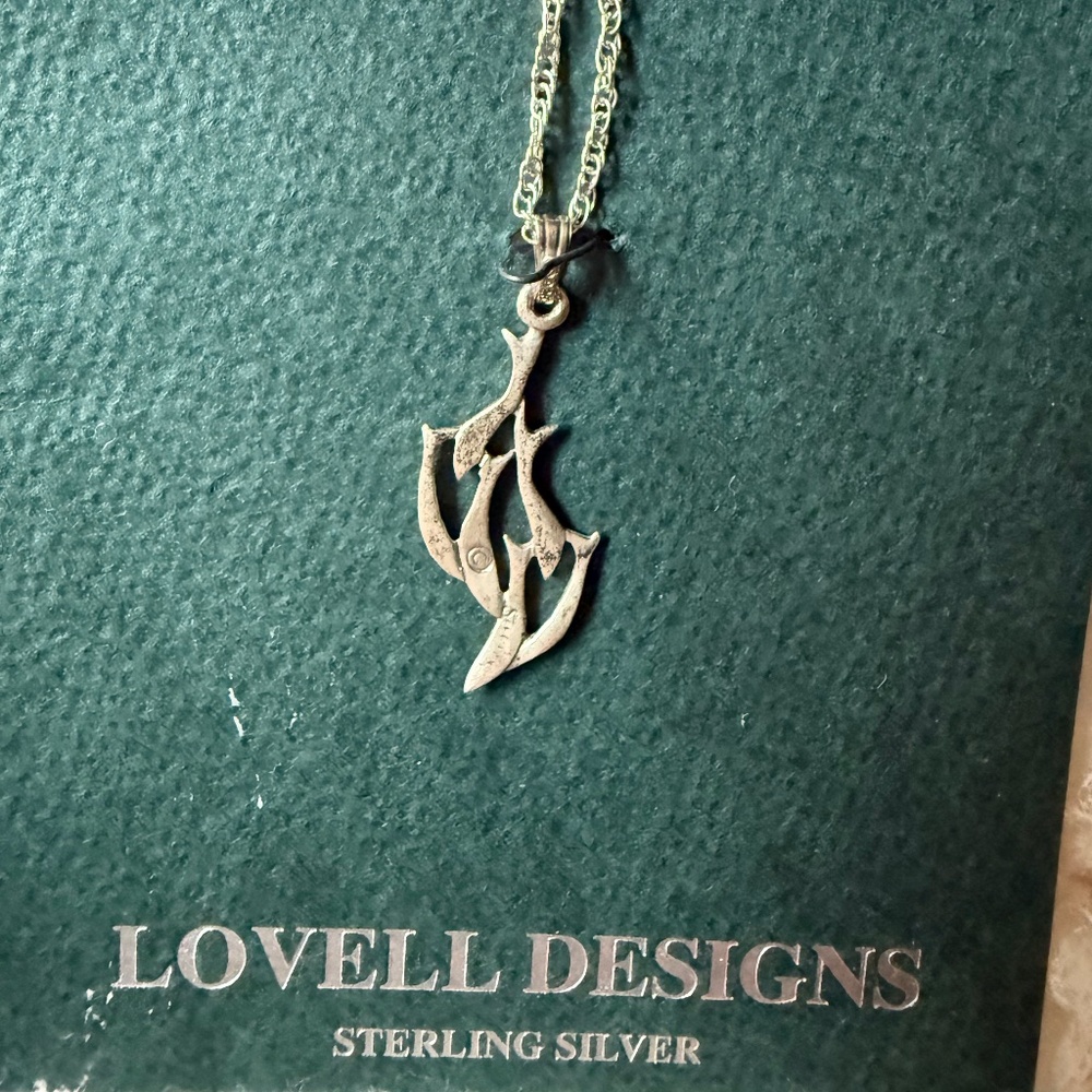 NEW VINTAGE *LOVELL DESIGNS*-STERLING SILVER "FISHES" W/8"NECKLACE